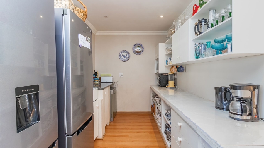 4 Bedroom Property for Sale in Kleinmond Western Cape